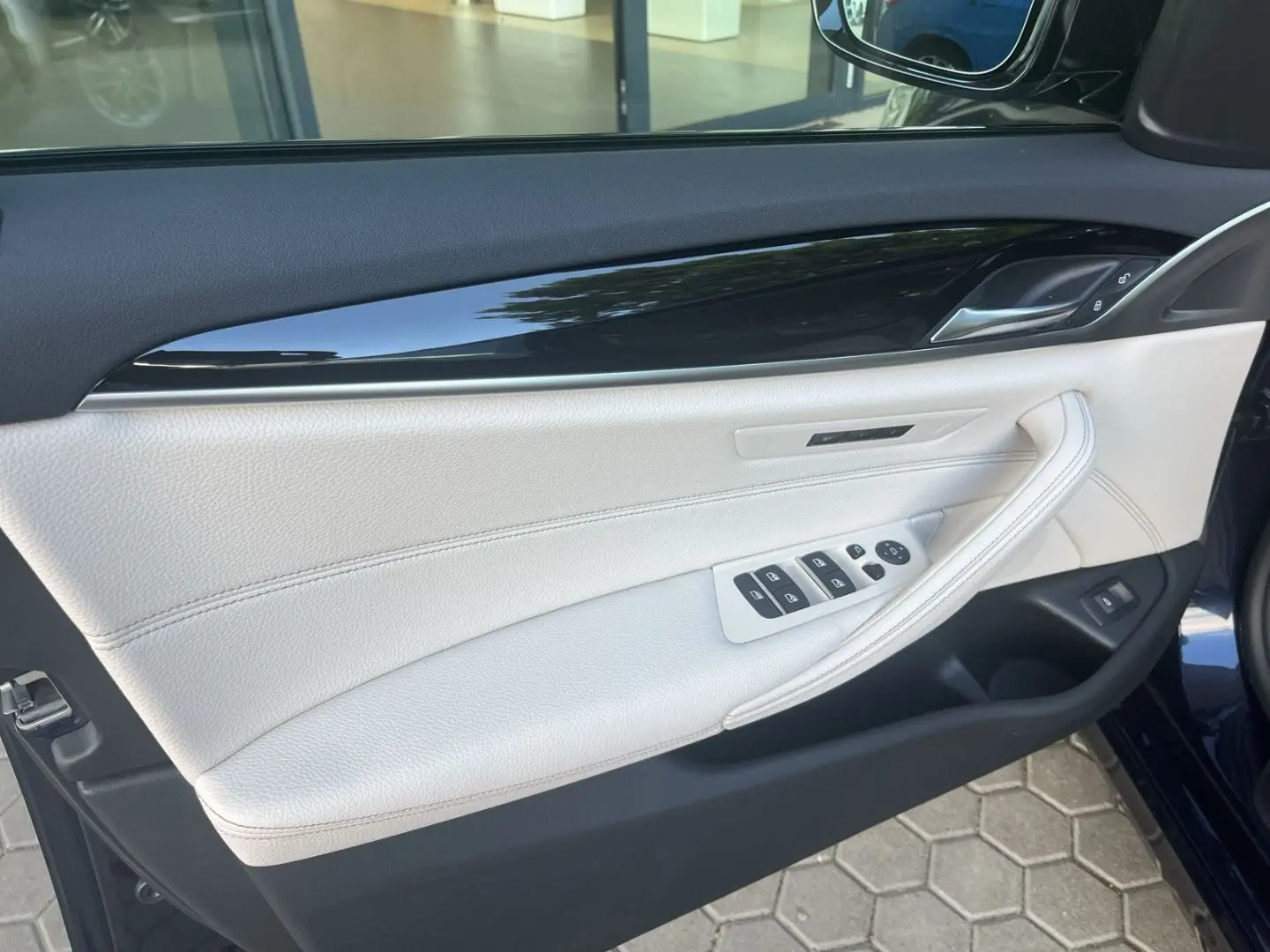 520 d Aut. Limousine/Navigation/Leder/LED