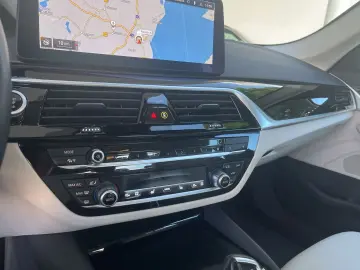 520 d Aut. Limousine/Navigation/Leder/LED