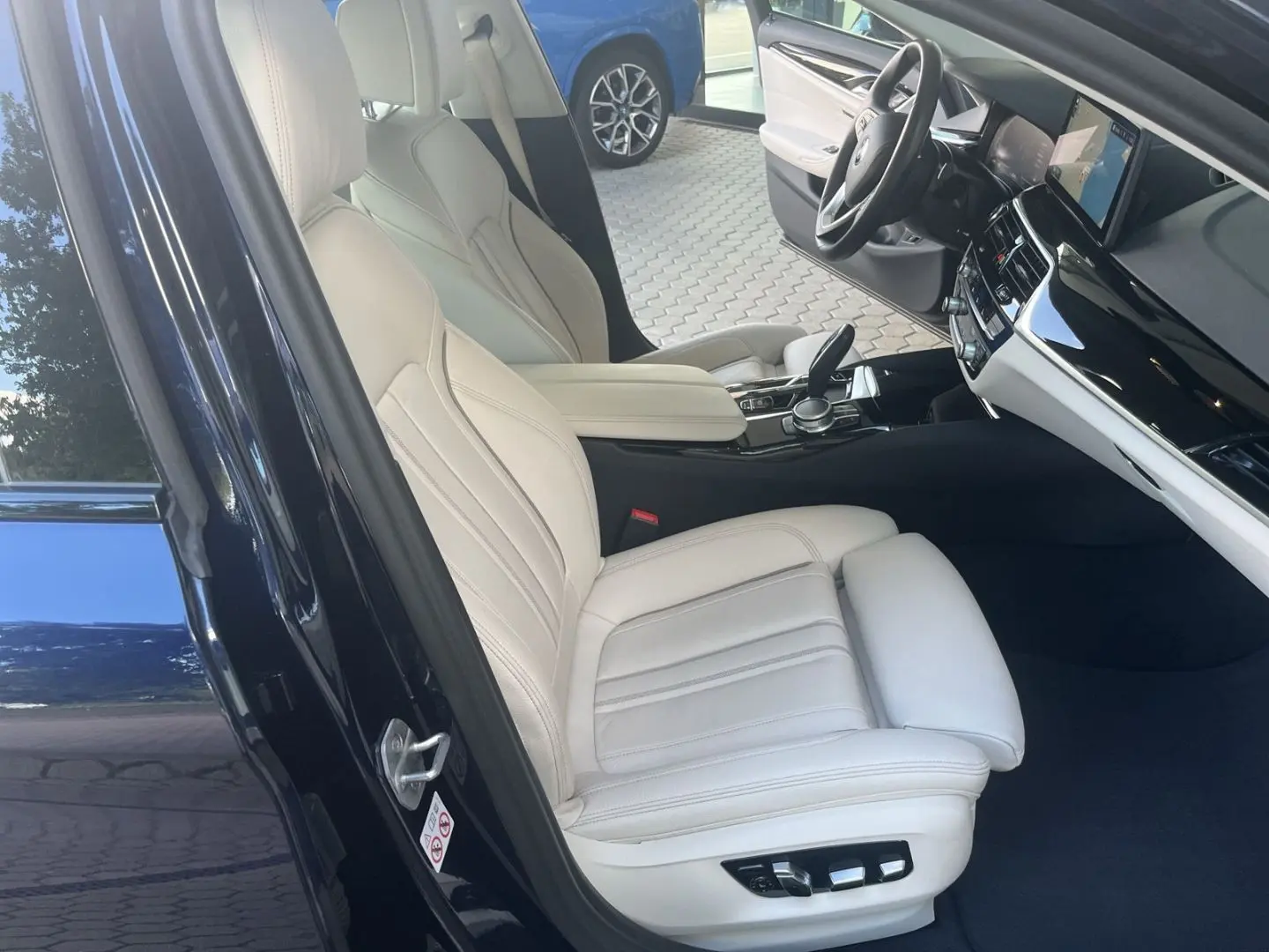 520 d Aut. Limousine/Navigation/Leder/LED