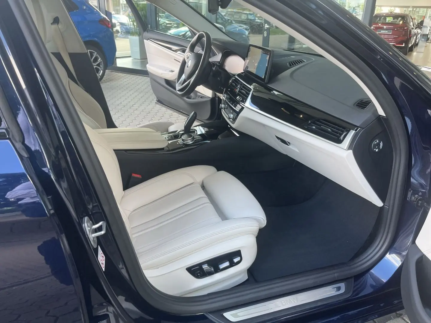 520 d Aut. Limousine/Navigation/Leder/LED