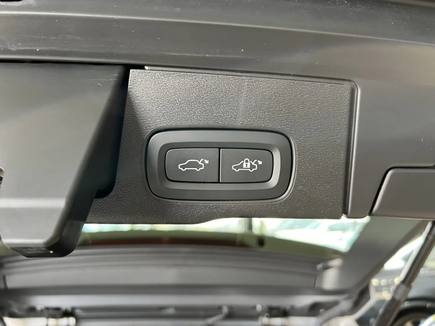 Volvo XC60 T6 Plus Bright Recharge AWD