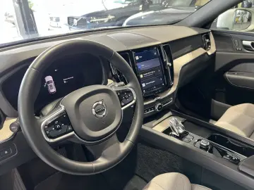 Volvo XC60 T6 Plus Bright Recharge AWD