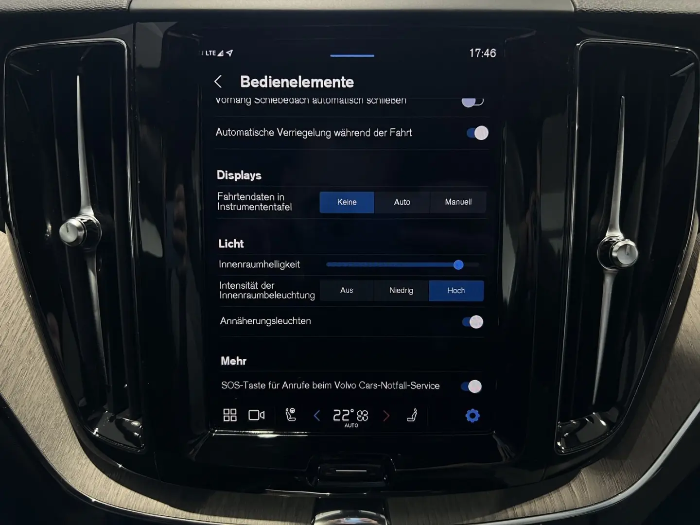 Volvo XC60 T6 Plus Bright Recharge AWD