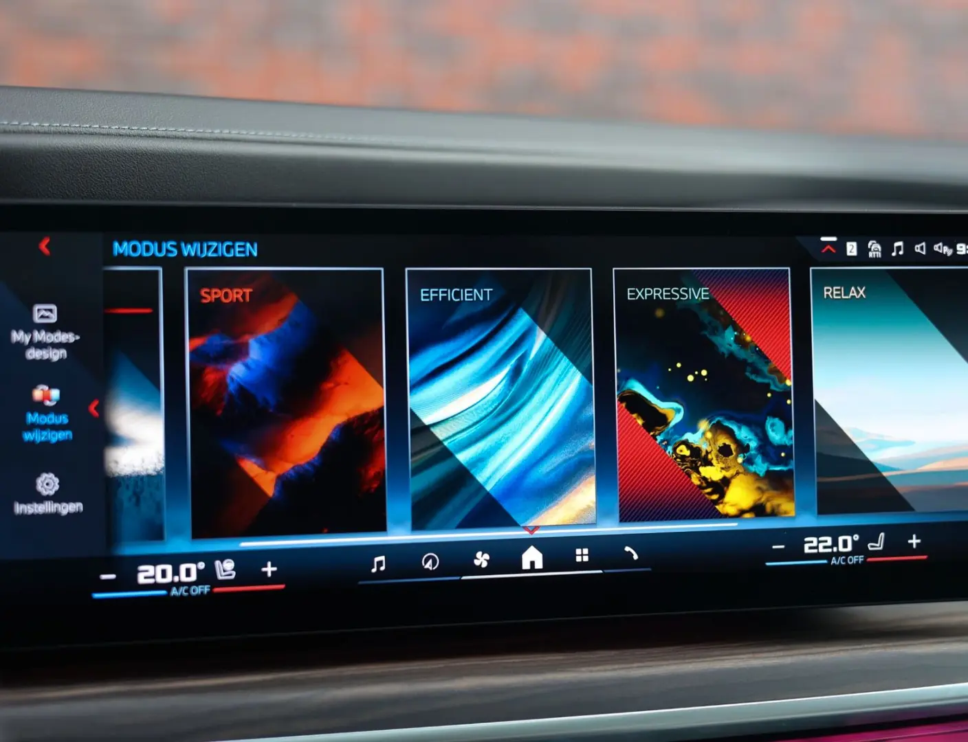 M760e xDrive   Sky - Drive Pro - Lounge