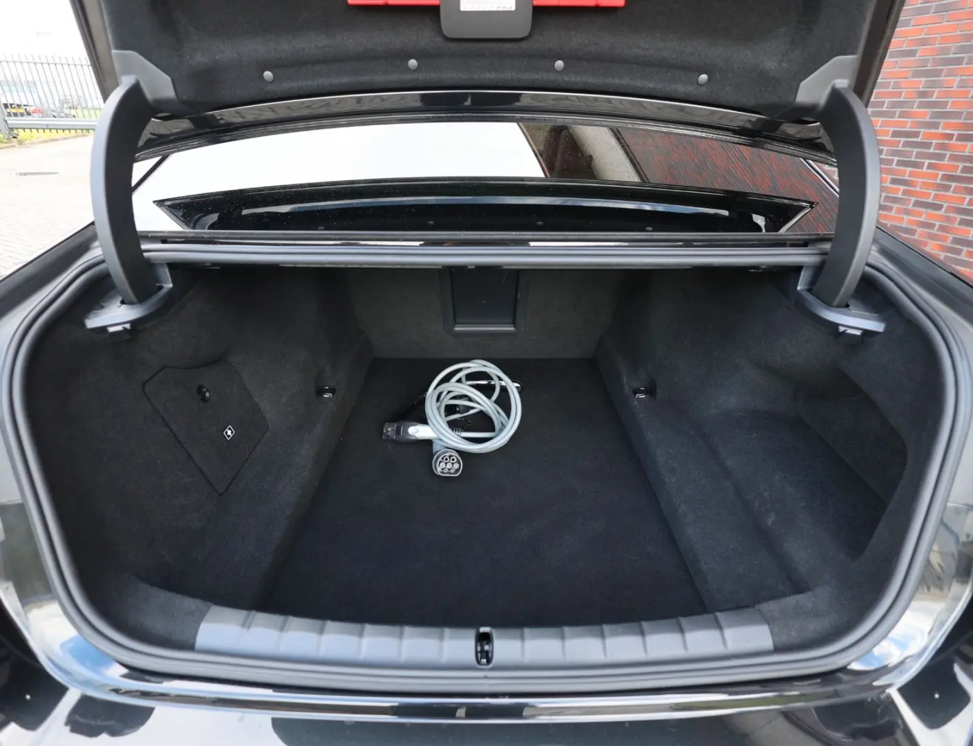 M760e xDrive   Sky - Drive Pro - Lounge