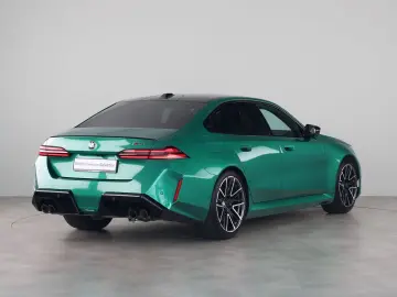M5 Sedan