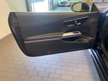 CLE 300 4M AMG/ Digital Light/ PanoDach