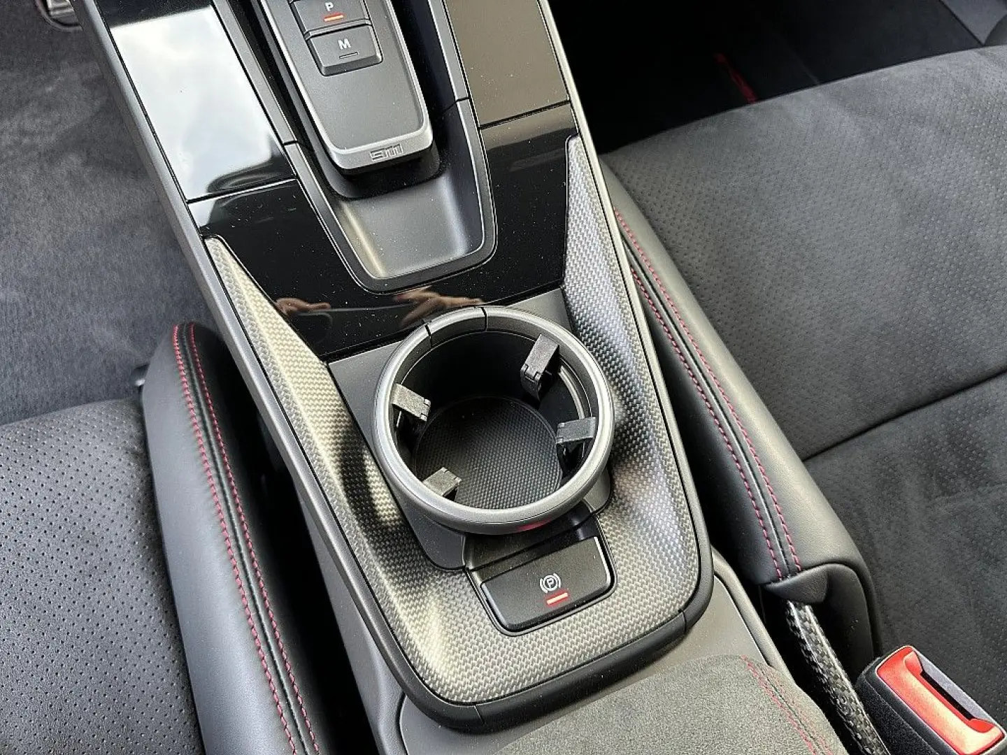 911 Carrera Coupe GTS KERAMIK! SCHALENSITZE!