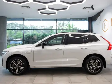 Volvo XC60 Recharge 2.0 T8 AWD