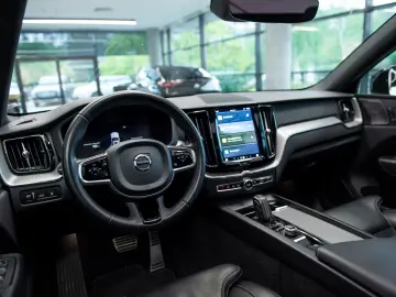 Volvo XC60 Recharge 2.0 T8 AWD