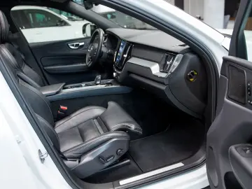 Volvo XC60 Recharge 2.0 T8 AWD