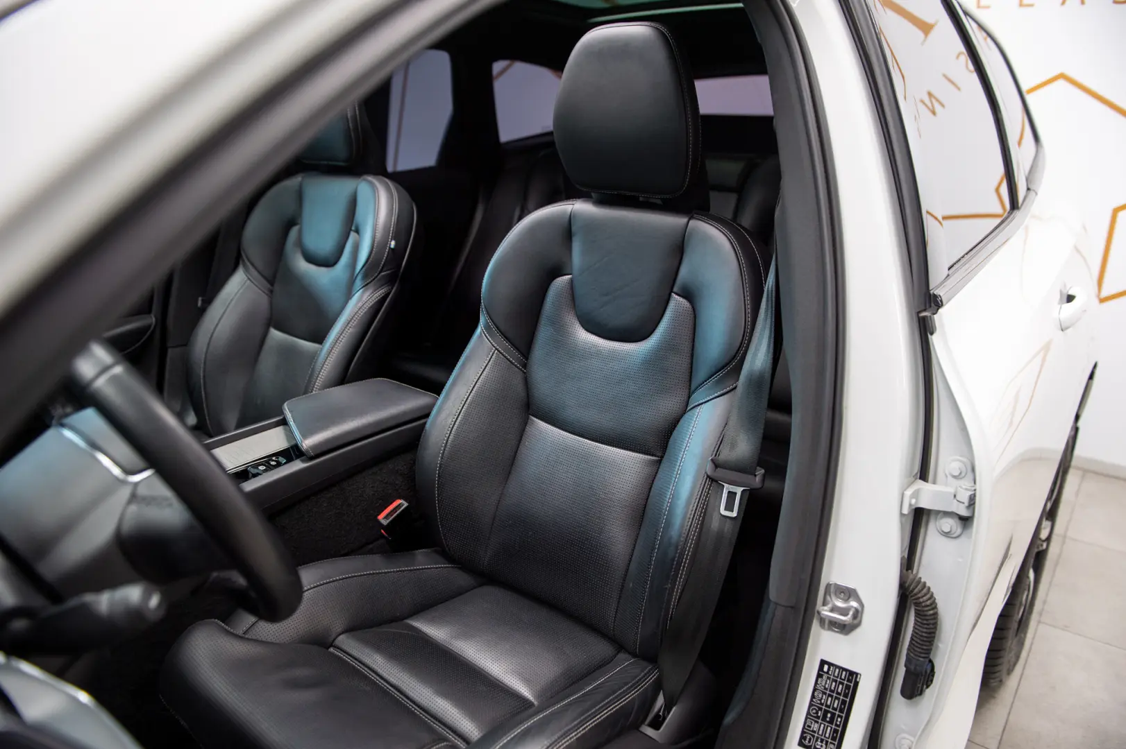 Volvo XC60 Recharge 2.0 T8 AWD