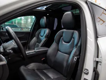 Volvo XC60 Recharge 2.0 T8 AWD