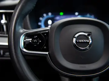 Volvo XC60 Recharge 2.0 T8 AWD