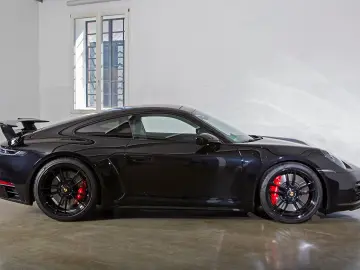 911 Carrera GTS, wie ,,NEU,, Hinterachslenkung !
