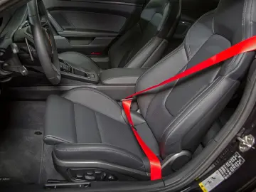 911 Carrera GTS, wie ,,NEU,, Hinterachslenkung !