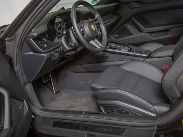 911 Carrera GTS, wie ,,NEU,, Hinterachslenkung !