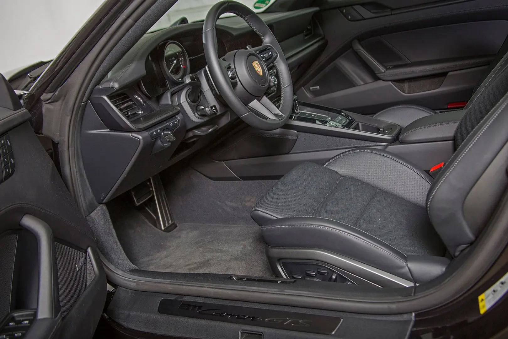 911 Carrera GTS, wie ,,NEU,, Hinterachslenkung !