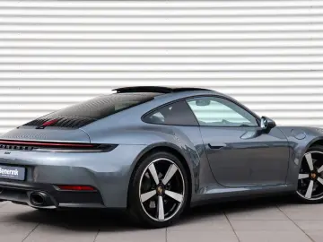 911 992.2 Carrera Coupé,Sitzbelüft. BOSE,18-W