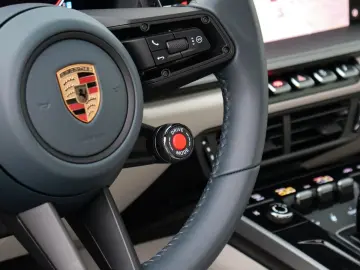 911 992.2 Carrera Coupé,Sitzbelüft. BOSE,18-W