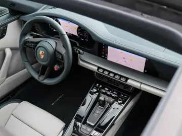 911 992.2 Carrera Coupé,Sitzbelüft. BOSE,18-W