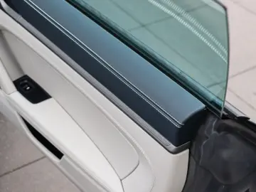 911 992.2 Carrera Coupé,Sitzbelüft. BOSE,18-W