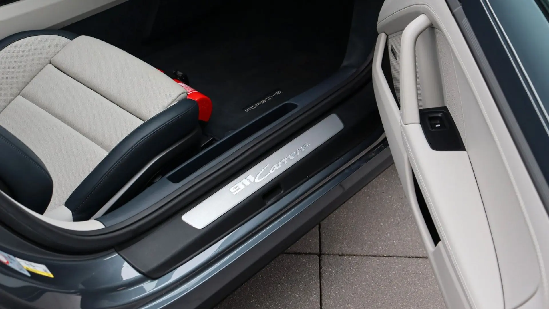 911 992.2 Carrera Coupé,Sitzbelüft. BOSE,18-W