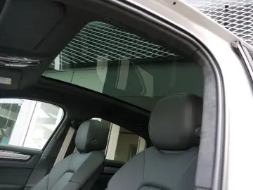 Cayenne E-Hybrid Platinum Edition*ACC*LUFT*PANO*