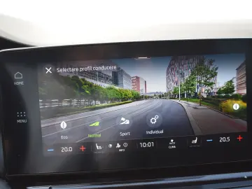 SKODA OCTAVIA STYLE 2.0 DSG