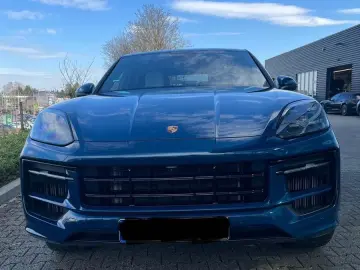 Cayenne Coupe E-Hybrid StandHz_Pano_360°_AHK_21