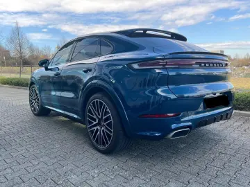 Cayenne Coupe E-Hybrid StandHz_Pano_360°_AHK_21