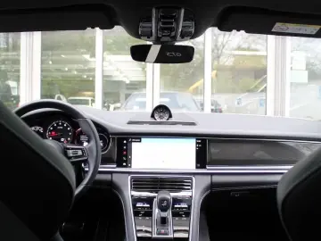 Panamera GTS HUD Panorama Softclose PDCC Inno...