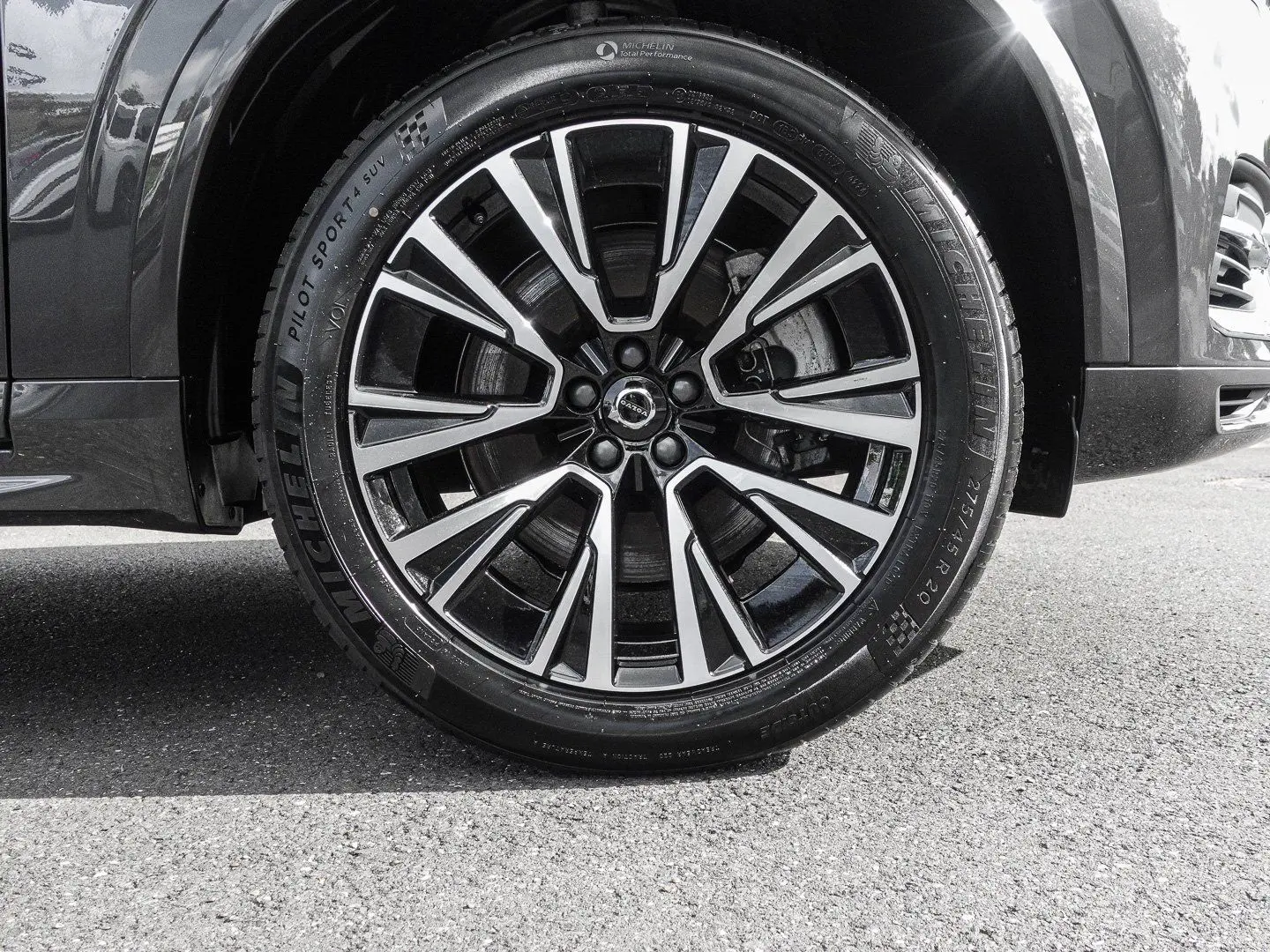 XC90 T8 AWD Plus Bright