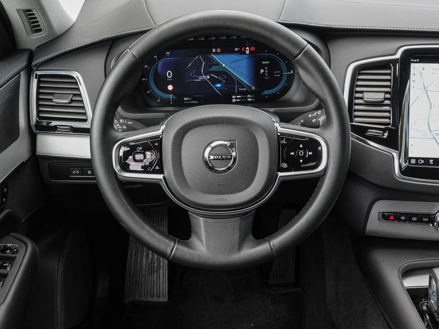 XC90 T8 AWD Plus Bright
