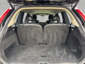 XC90 B5 AWD Plus-Bright