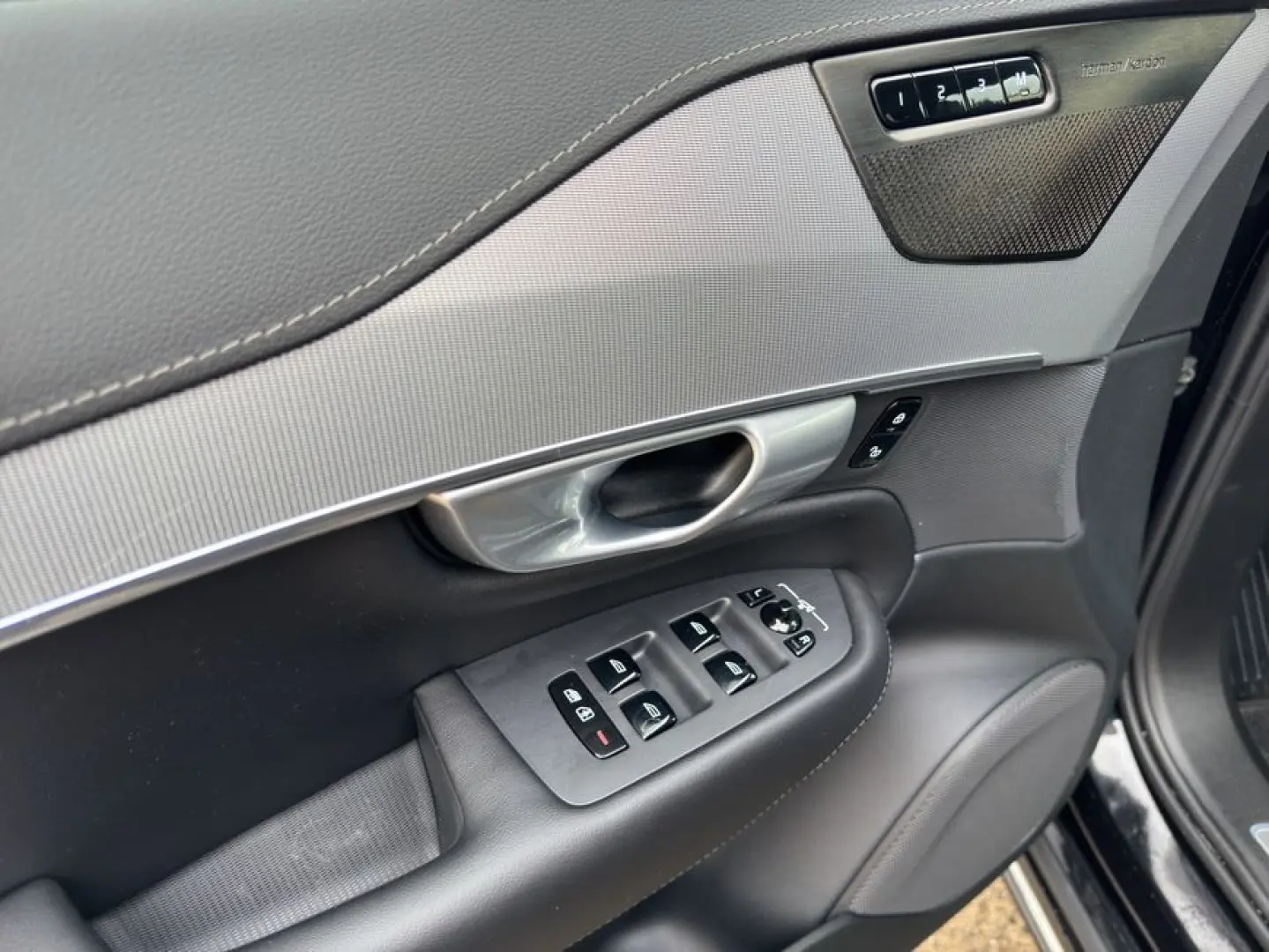 XC90 B5 AWD Plus-Bright 7S Glasd 360  Standheizu