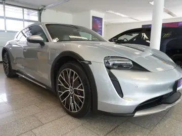 Taycan 4 Cross Turismo 83 7kWh 20 TurboS ACC Nav