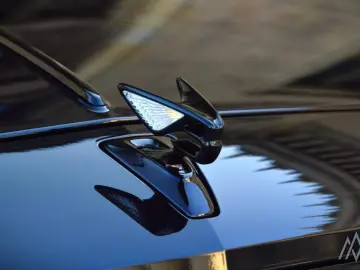 Flying Spur  W12 Speed  Mulliner    BlackLine