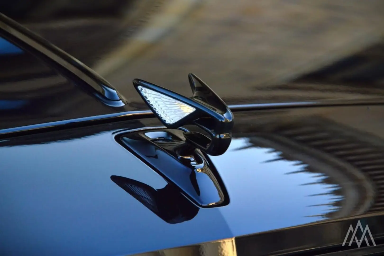 Flying Spur  W12 Speed  Mulliner    BlackLine