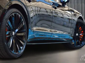 Flying Spur  W12 Speed  Mulliner    BlackLine