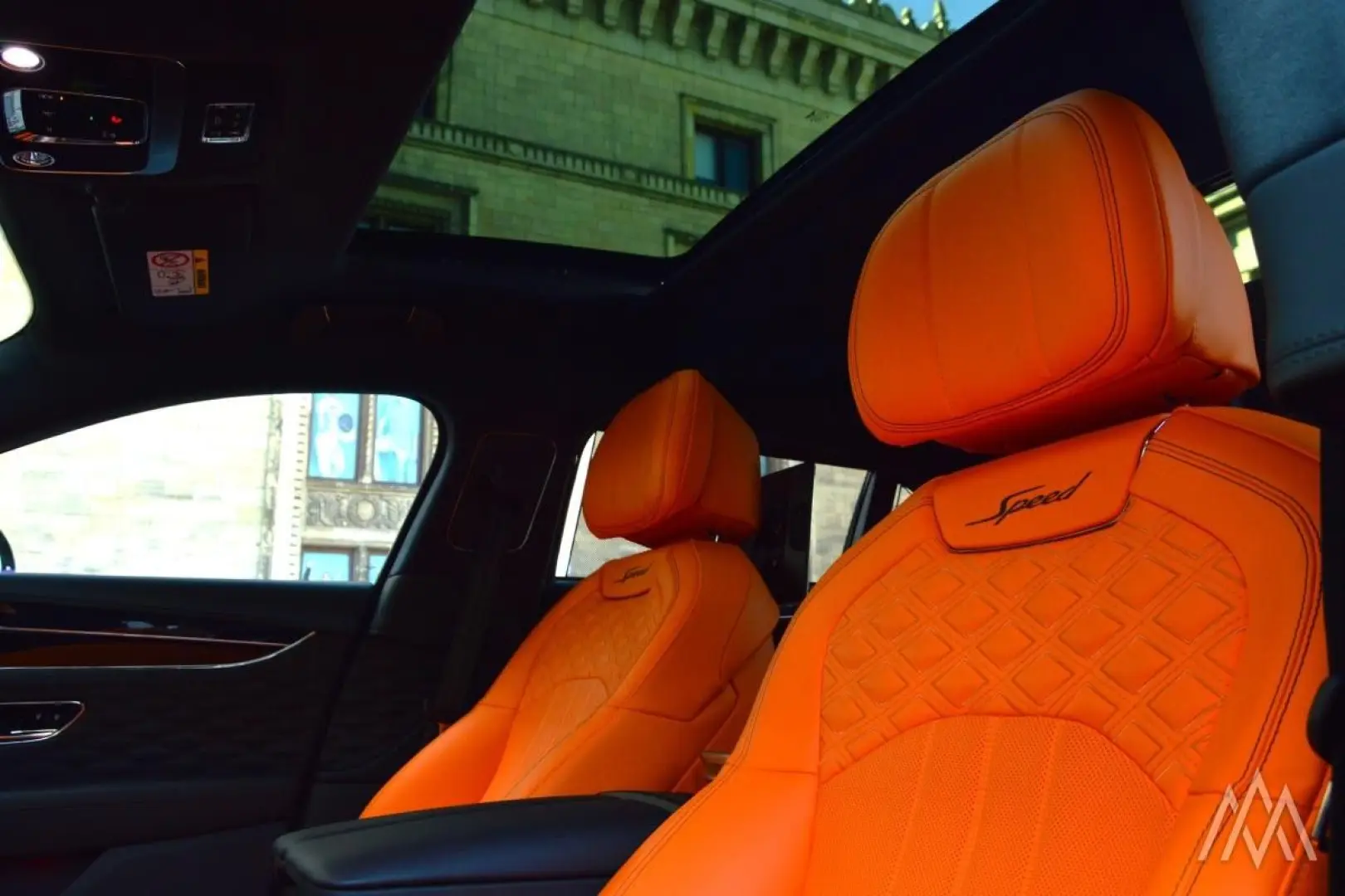 Flying Spur  W12 Speed  Mulliner    BlackLine