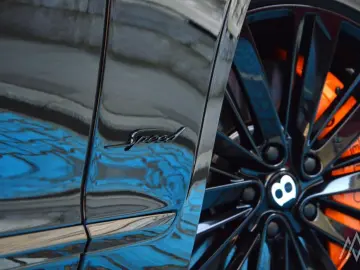 Flying Spur  W12 Speed  Mulliner    BlackLine