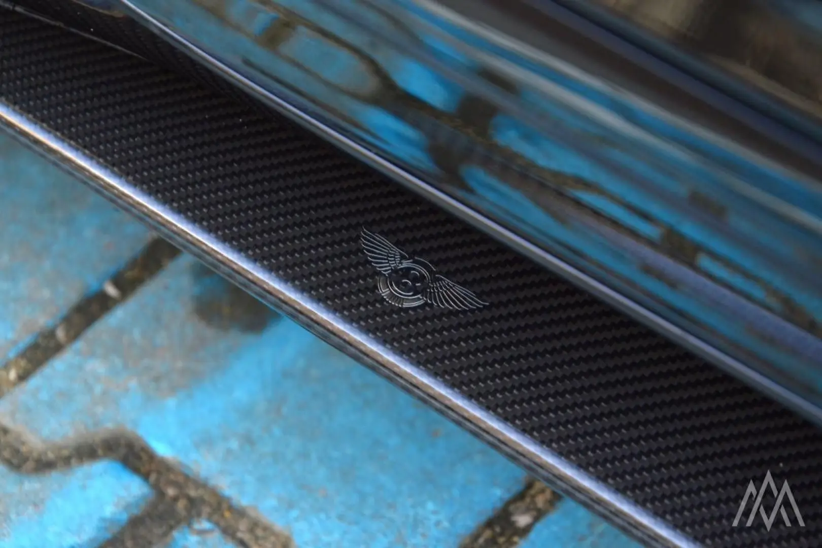 Flying Spur  W12 Speed  Mulliner    BlackLine