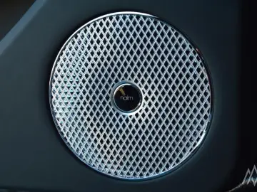 Flying Spur  W12 Speed  Mulliner    BlackLine