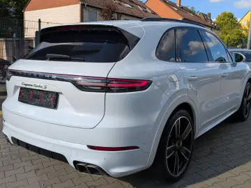 Cayenne Turbo S E-Hy Sport*ACC*360*Massage*HUD