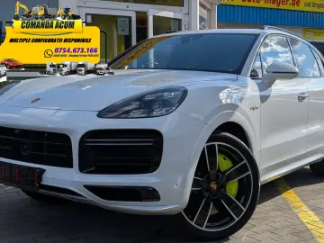 Cayenne Turbo S E-Hy Sport ACC 360 Massage HUD