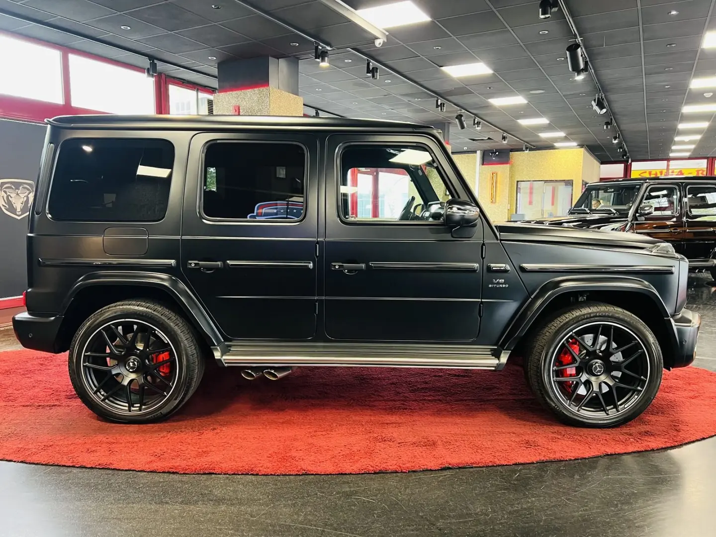 G 63 AMG NIGHT TV CARBON GAR SUPERIOR BUR MASSAG