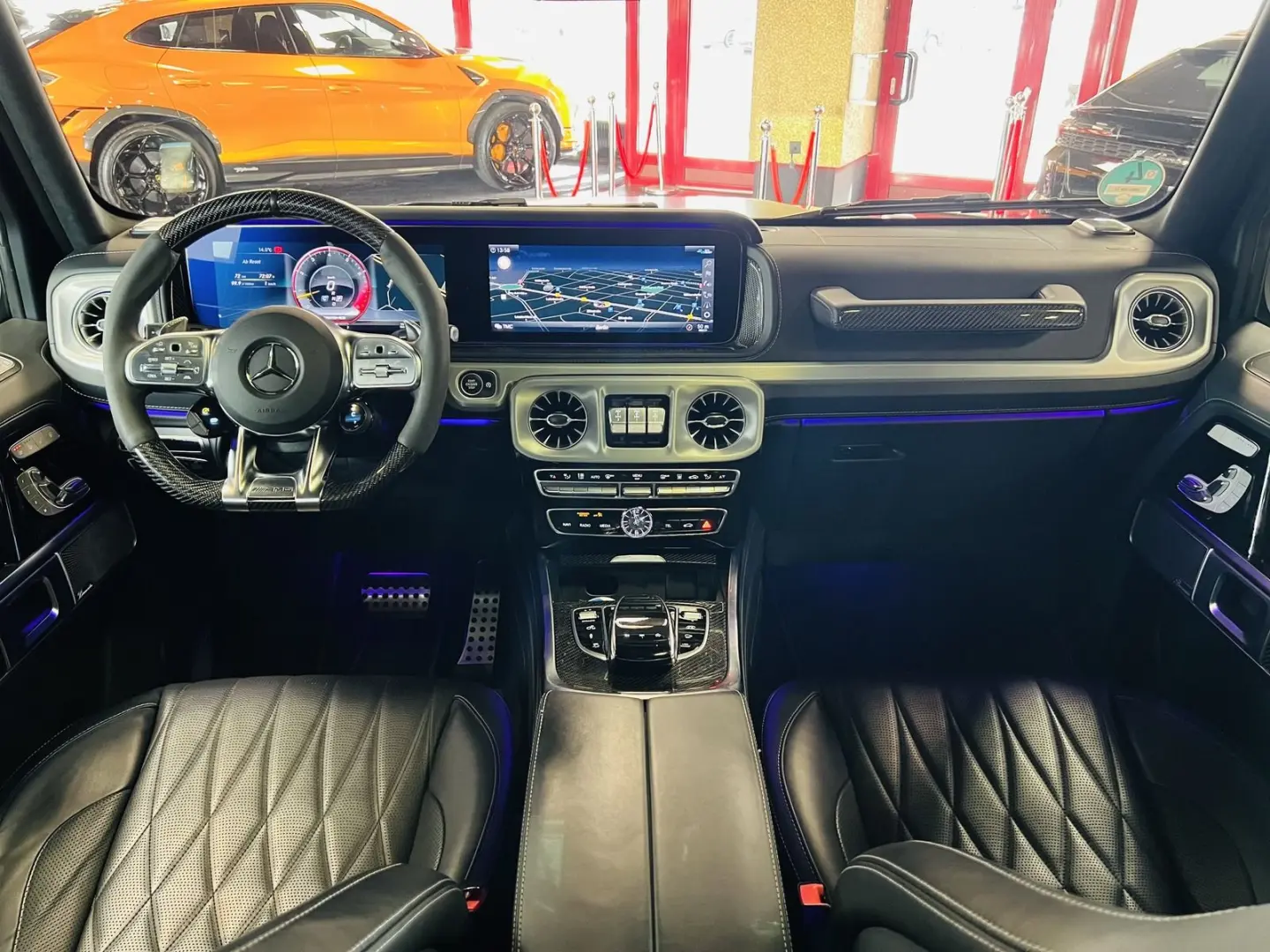 G 63 AMG NIGHT TV CARBON GAR SUPERIOR BUR MASSAG