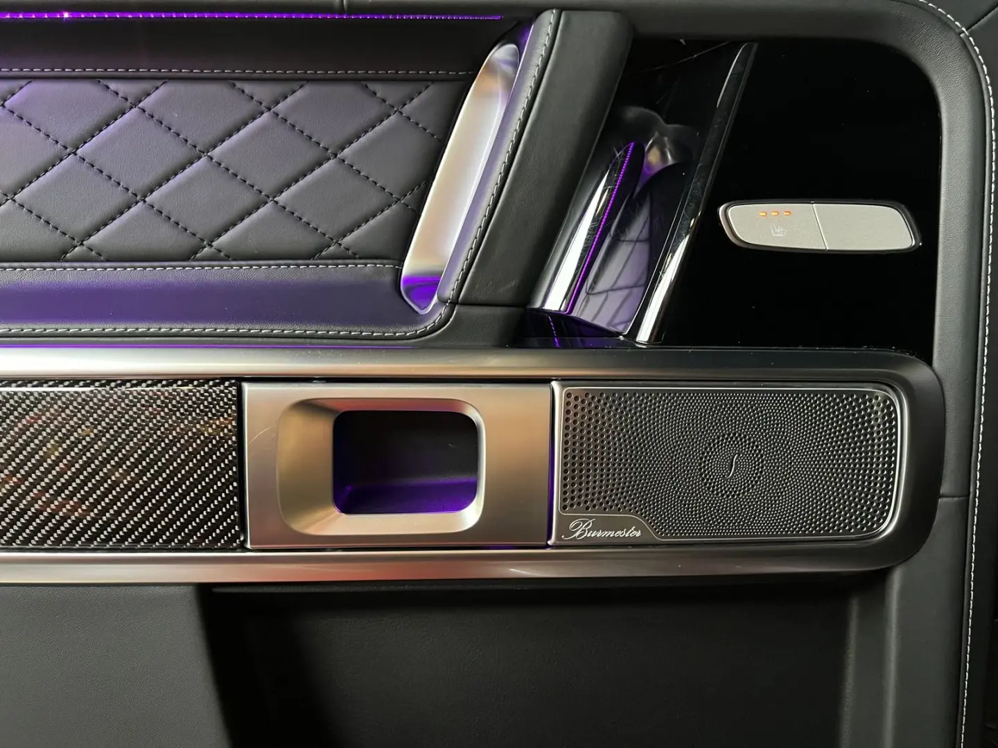 G 63 AMG NIGHT TV CARBON GAR SUPERIOR BUR MASSAG