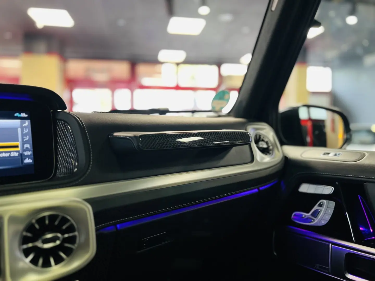 G 63 AMG NIGHT TV CARBON GAR SUPERIOR BUR MASSAG